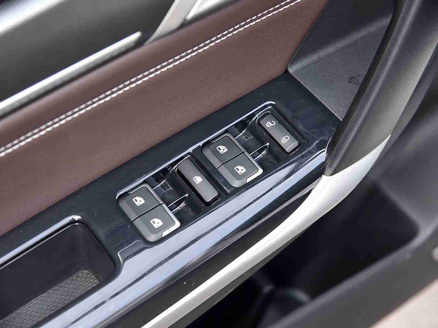 99re热,纯电动SUV新秀亮相，续航500公里，智能化配置丰富，这款车型值得期待-2