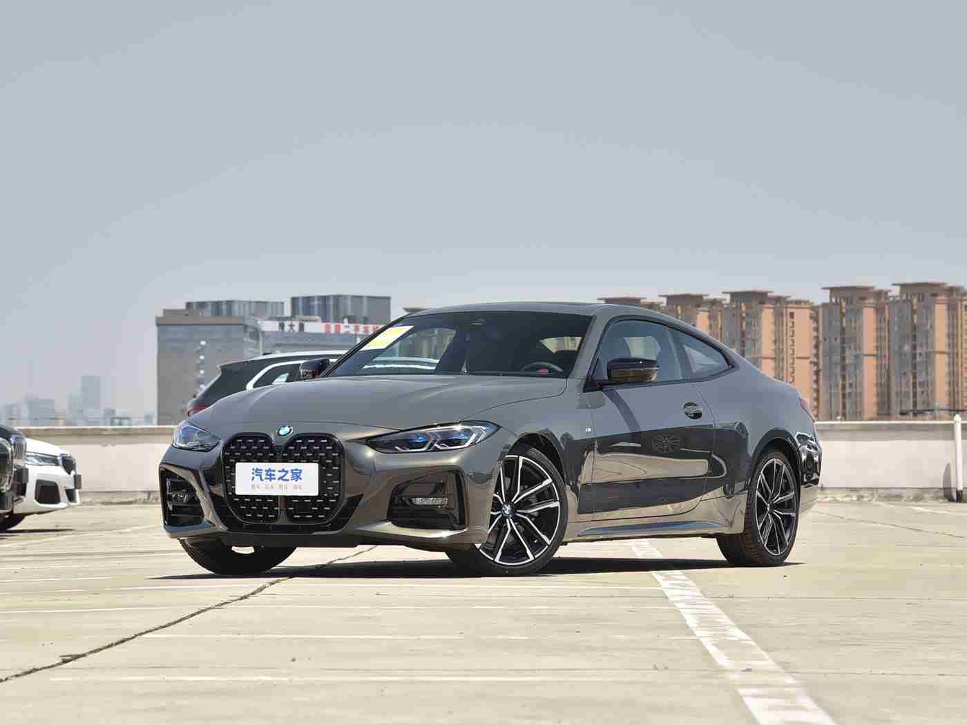 黄色软件导航,智能导航升级,安全驾驶新篇章:警惕车载系统陷阱,守护行车安全之路-2