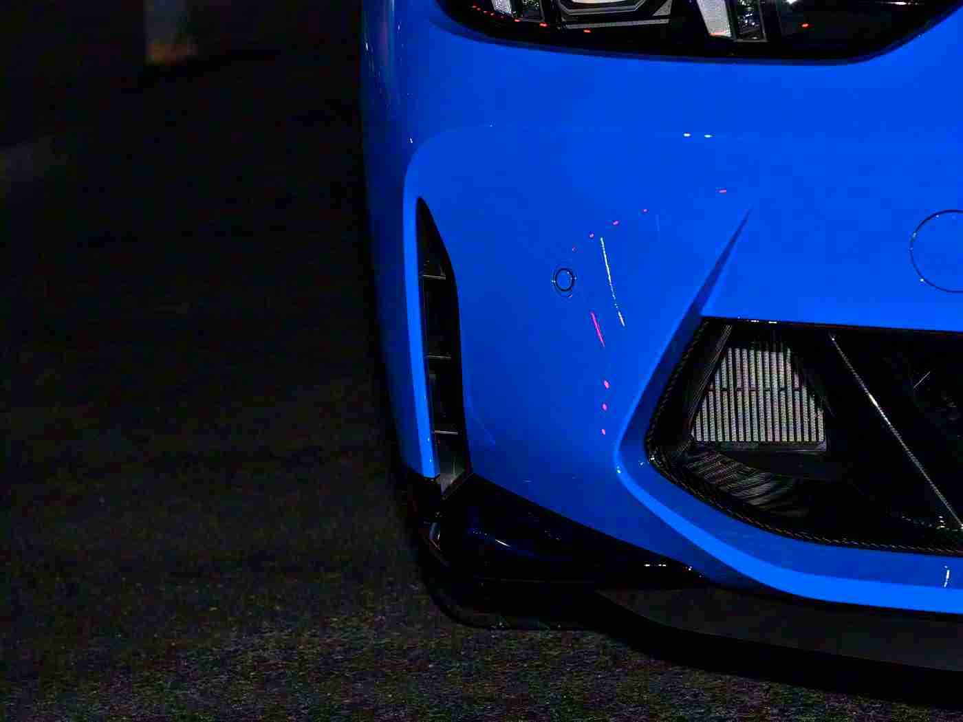 少妇厨房与子伦厨房的互动探讨,汽车厨房未来趋势解析：少妇子伦共话轻奢环保新风向-1