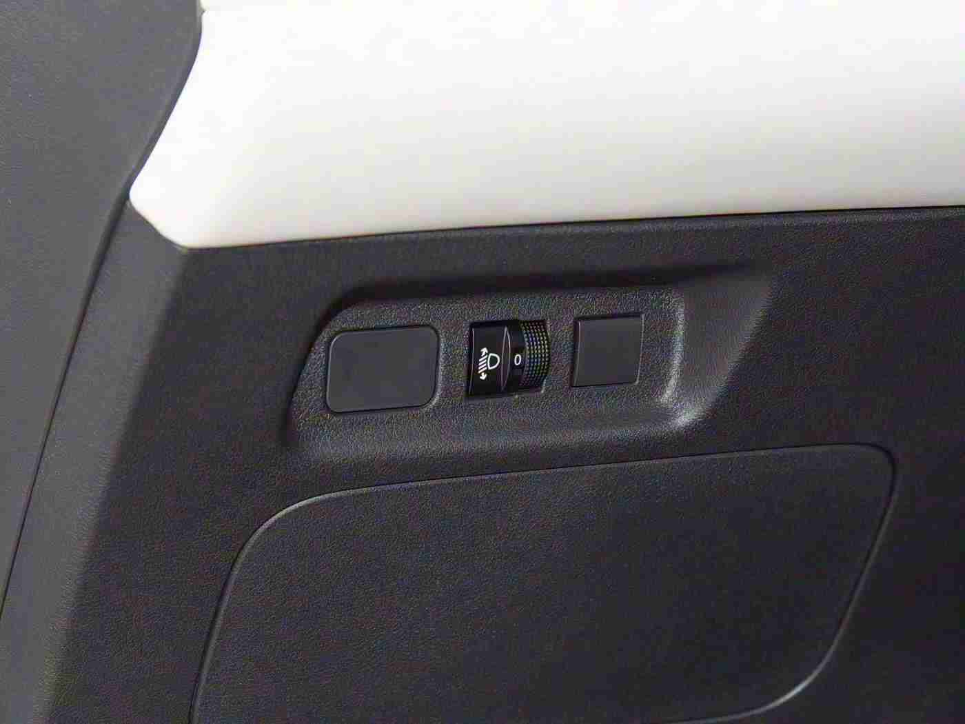 成人综合av,智能护航，安全新境界，驾驭未来每一程-2