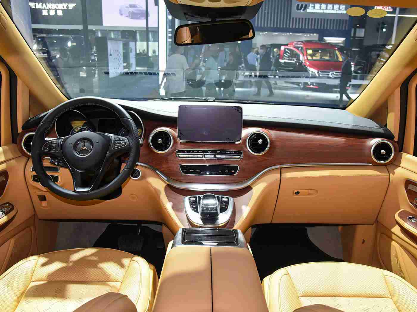 丹麦农场的女儿,“环保节能新篇章，时尚智能新能源汽车引领未来出行潮流”-2