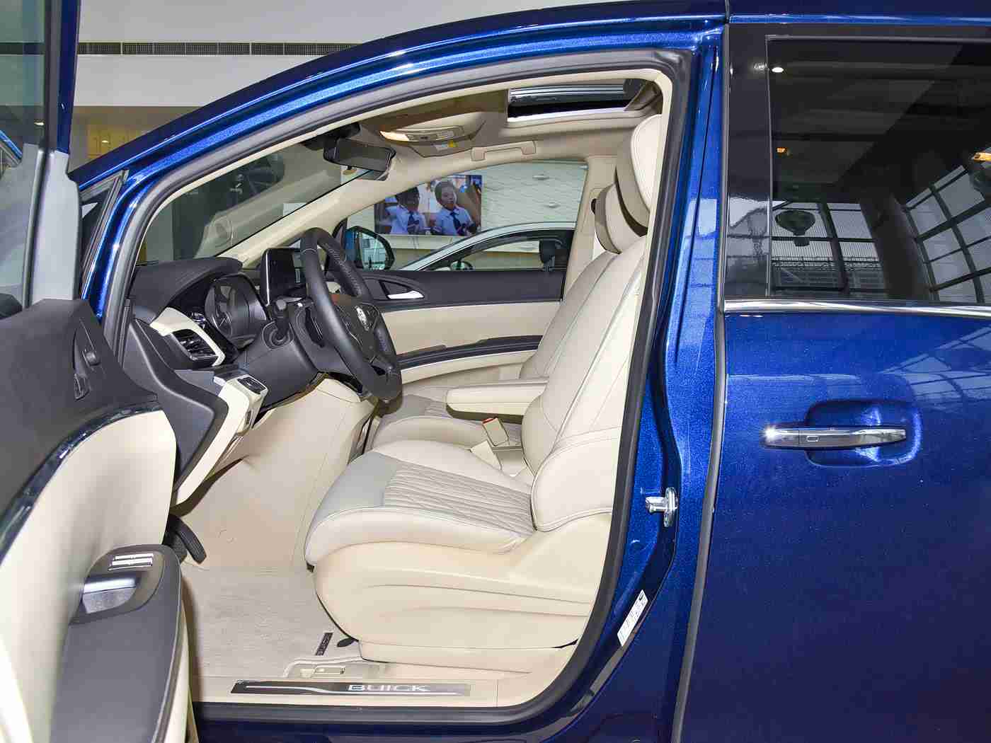 苏州晶体,科技驱动,轻量革命,安全升级:未来汽车新篇章-4