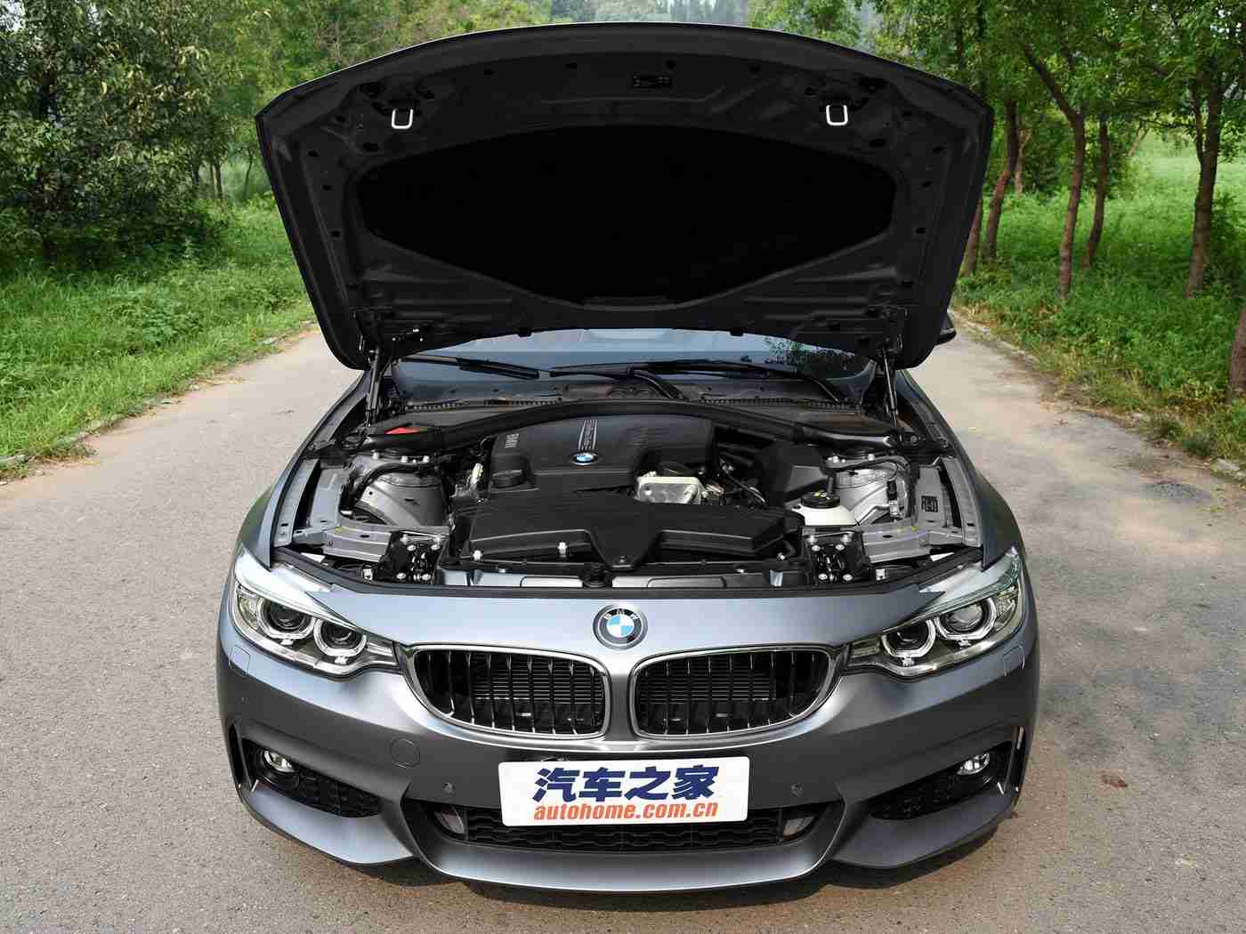 主播视频最新网名,汽车圈新星崛起，独特风格主播视频引车迷热捧-1