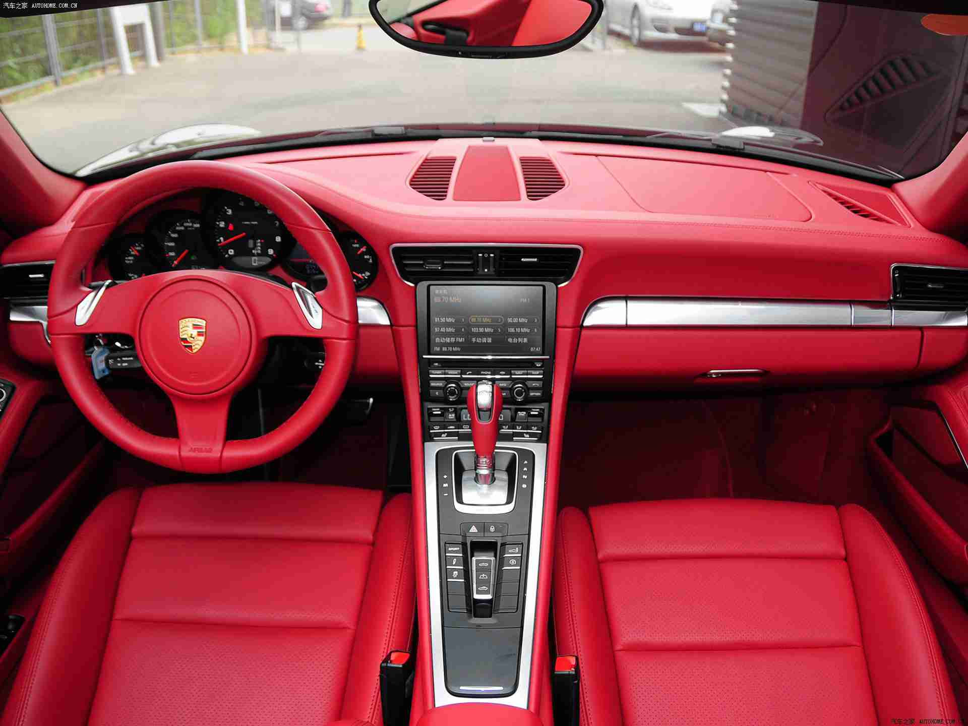 3.0.3免费oppo版破解装扮,“智能焕新，个性驰骋——汽车新时代的时尚宣言”-2