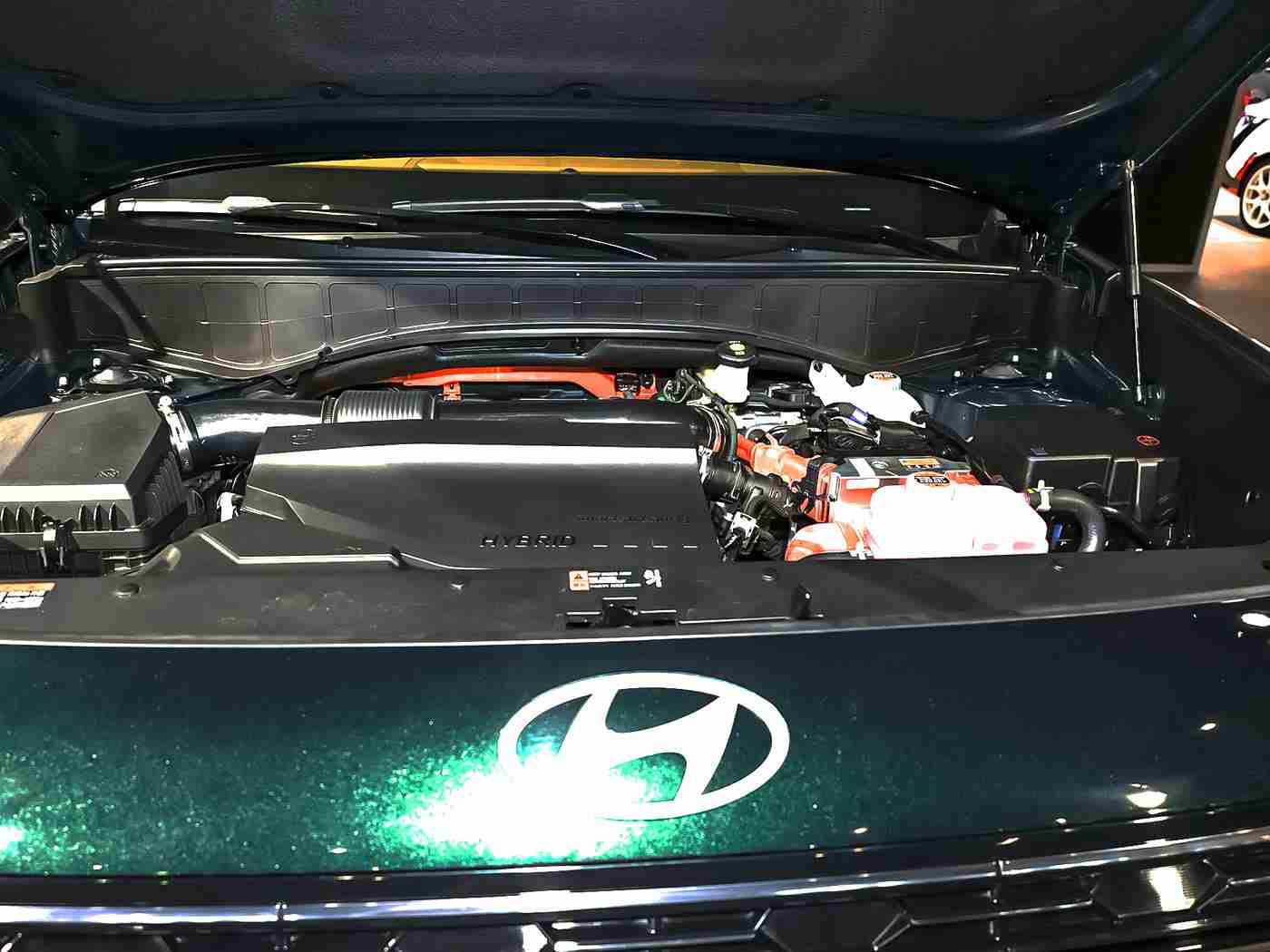 萌白酱喷水,汽车新科技来袭：智能喷水除雾，安全驾驶体验再升级-1