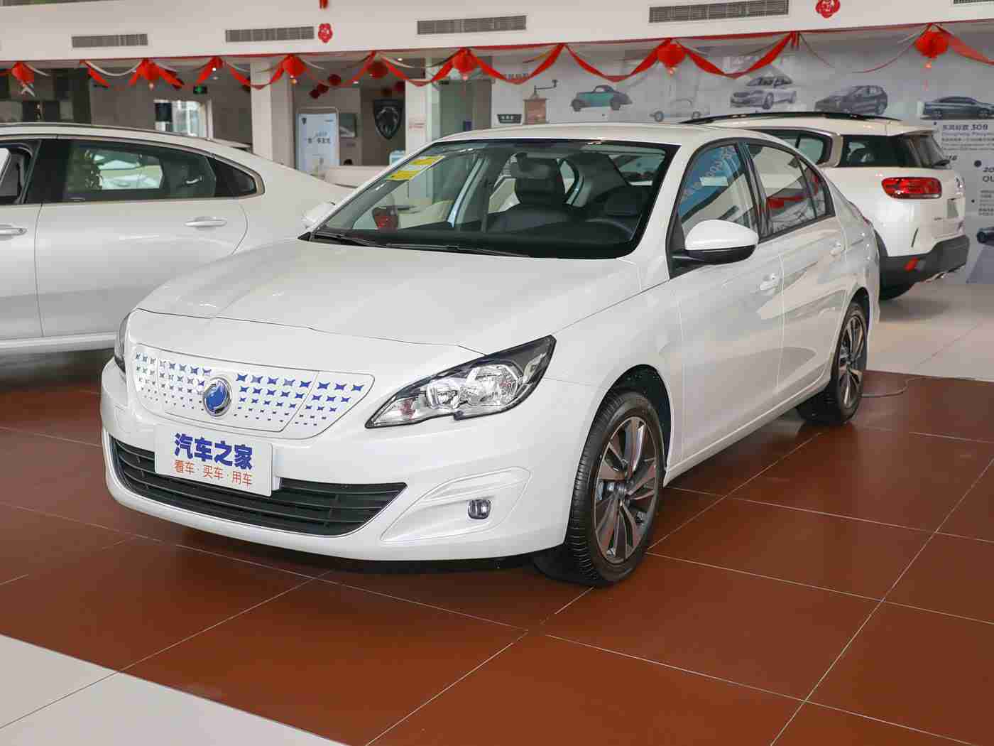 女人与公豬交交酡,新能源汽车盛宴来袭：“女人与公猪交交酡”引领时尚潮流，性能卓越备受期待-3