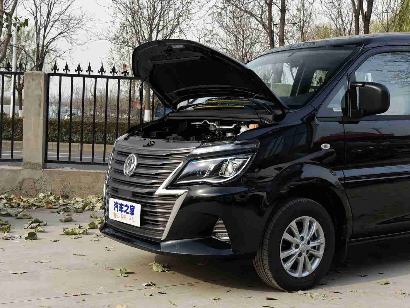 姬小满乳液狂飙,姬小满创新科技引领，环保漆面乳液焕新汽车保养体验-1