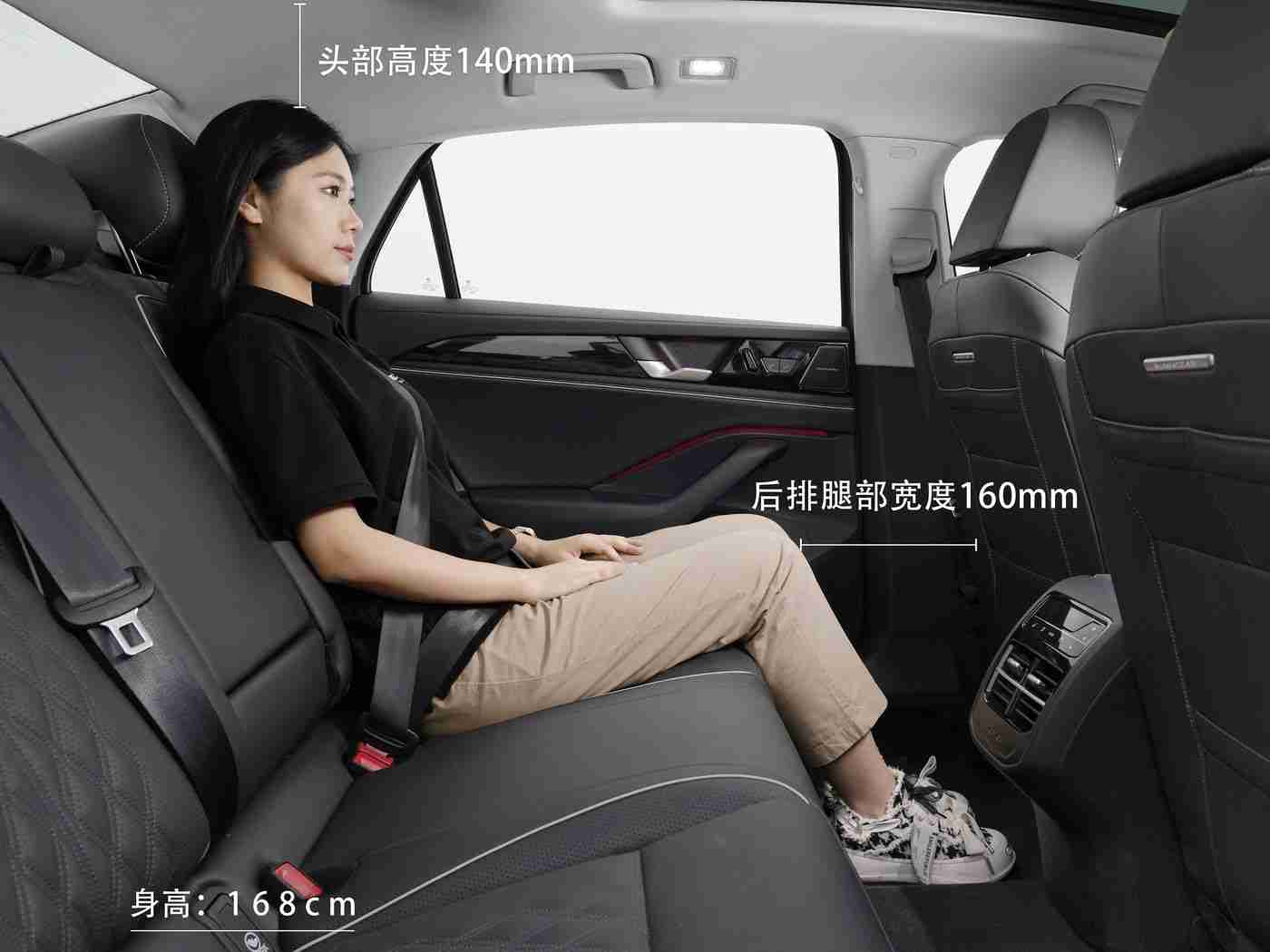 东京热成人APP下载,智能驾驶新纪元，智能手机赋能汽车未来-2