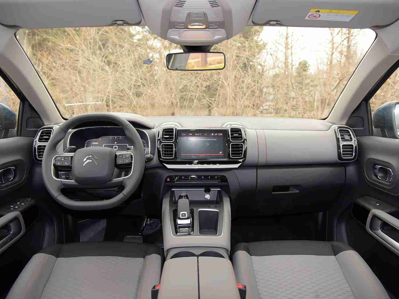 农村妇女亂伦92,“安全守护,关爱同行:汽车行业应对农村妇女权益关注新篇章”-1