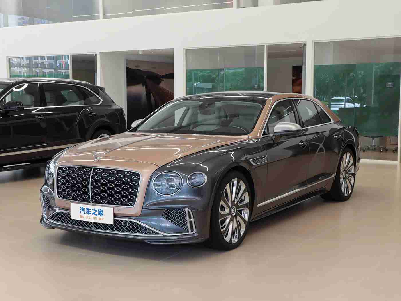 和亲女洗澡时做了爱,赛车手丑闻引发热议：家庭伦理危机冲击赛车界形象-2