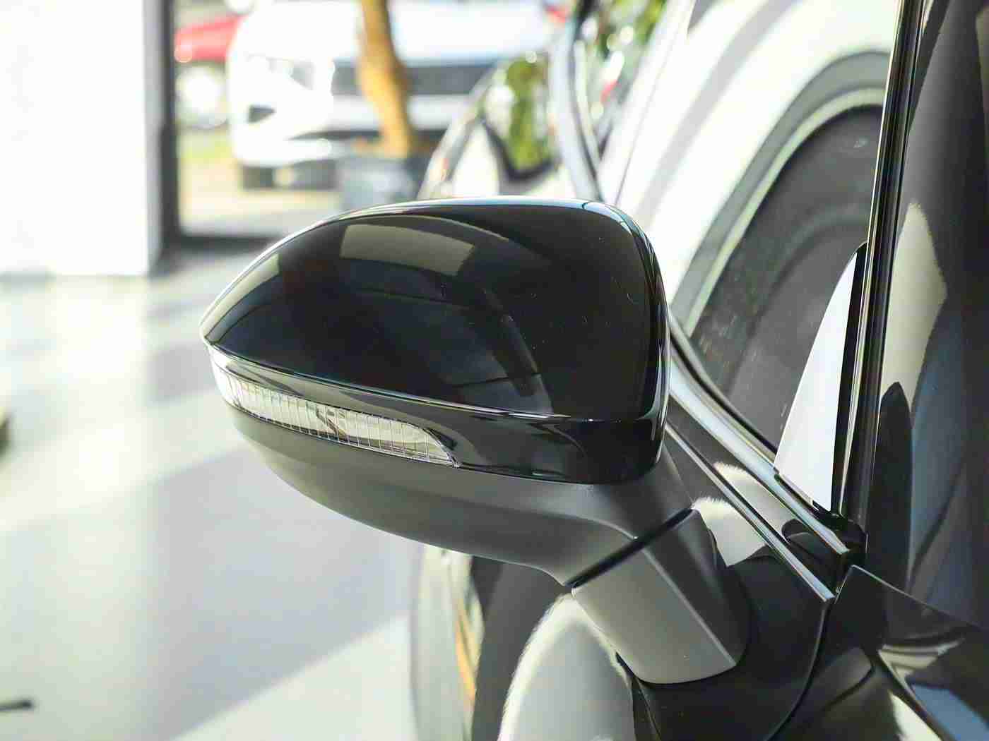 人性与动交ZZZZBBBB,智驾未来,心享动行之旅-1