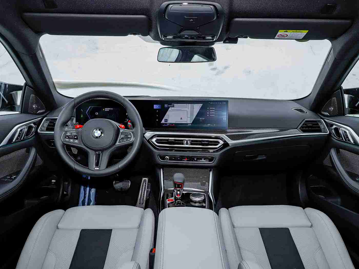 打扑壳不盖被子,汽车安全至上：新能源汽车崛起，安全配置与环保性能并重-2