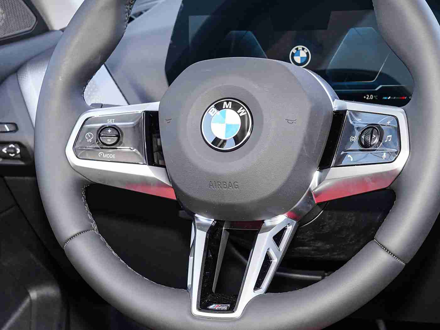 火影+18变态版,创新动力与时尚外观并重，全新车型震撼登场，挑战汽车市场新高度！-1