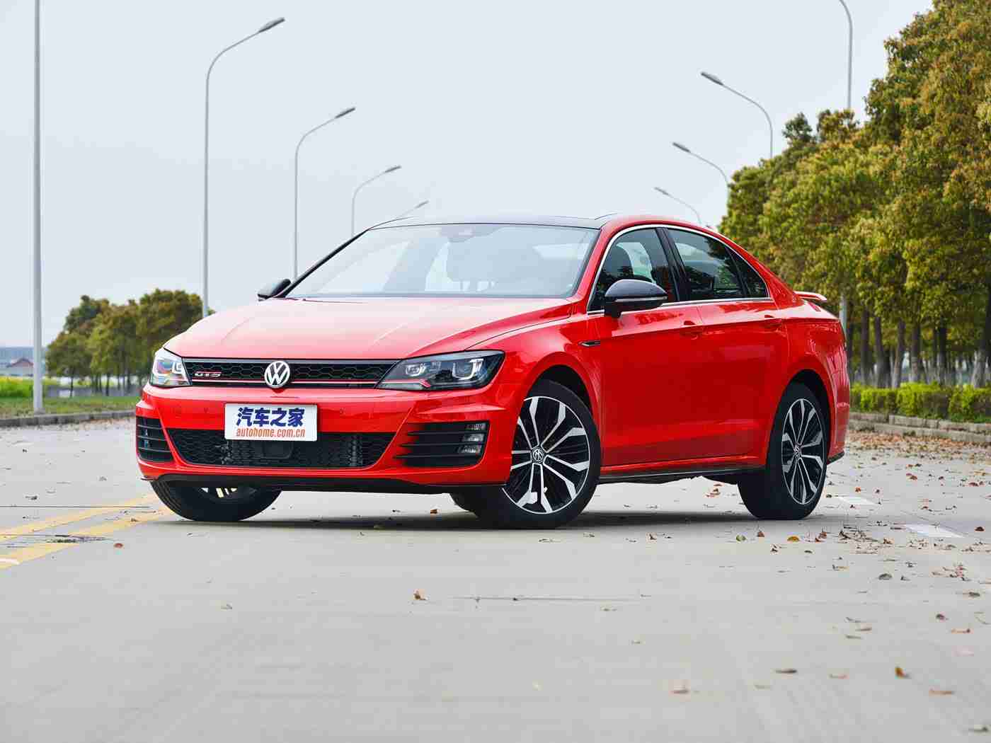 阿娇陈冠希13分49秒无删减,时尚动感外观,豪华内饰配置,阿娇冠希新车型惊艳登场,引领汽车市场新潮流!-1