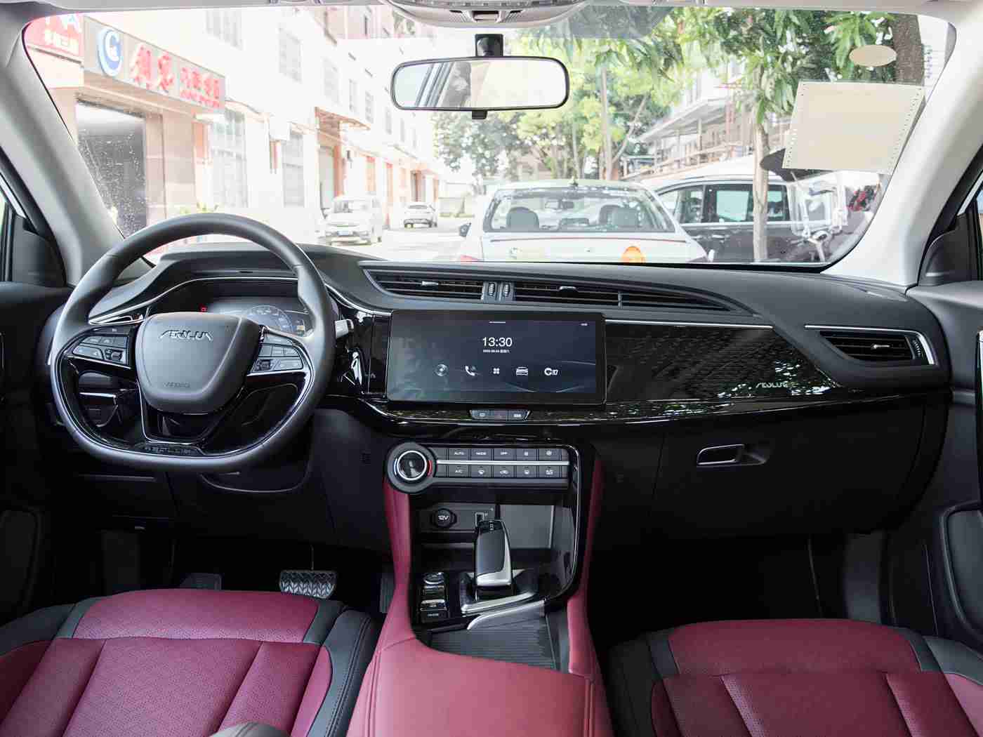 男生艹女生软件,汽车智能助手新潮流，趣味互动助绿色出行-3