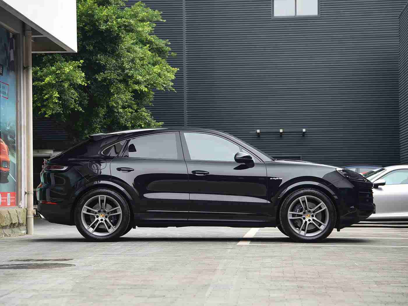 免费黄色应用下载,汽车智能时代：便捷免费应用助力车主出行无忧-5