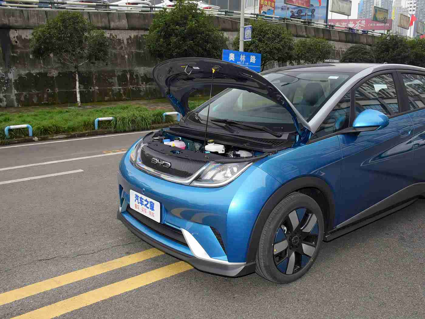 公让我高潮了好几次,豪华驾控巅峰，智能豪华SUV，尽享非凡之旅-2