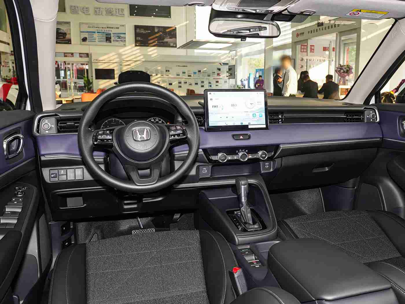 中文成人av,东方美学与未来科技融合，混合动力自动驾驶，“中文成人av”概念车引领未来出行潮流-5