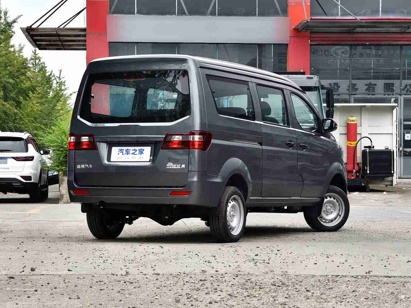 女人与公豬交酡全过程免费,创新动力引领潮流，亲民优惠助力购车新选择——新能源汽车备受热捧-3