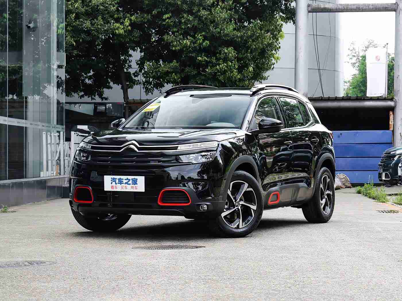 一卡二卡三卡,引领未来出行，＂一卡二卡三卡＂智能汽车刷新驾驶体验-3