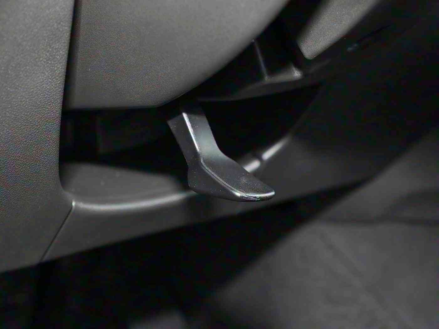 黄色软件app下载3.0.3免费,汽车服务新篇章,指尖掌控车生活-1