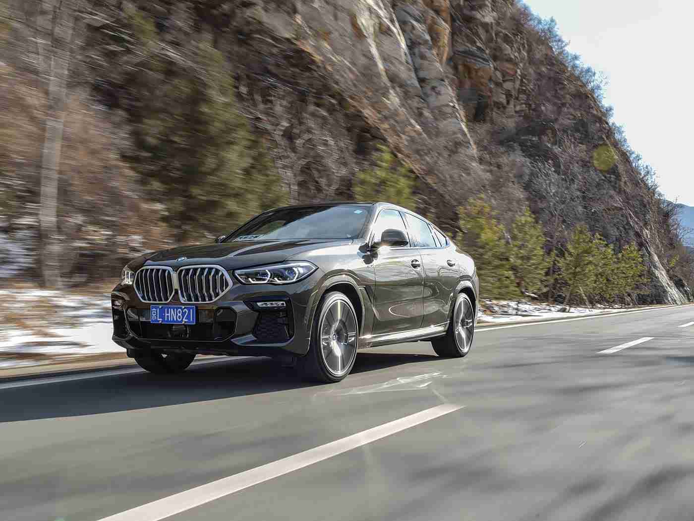 打扑克的剧烈运动,时尚扑克风，驾驭激情新境界-3