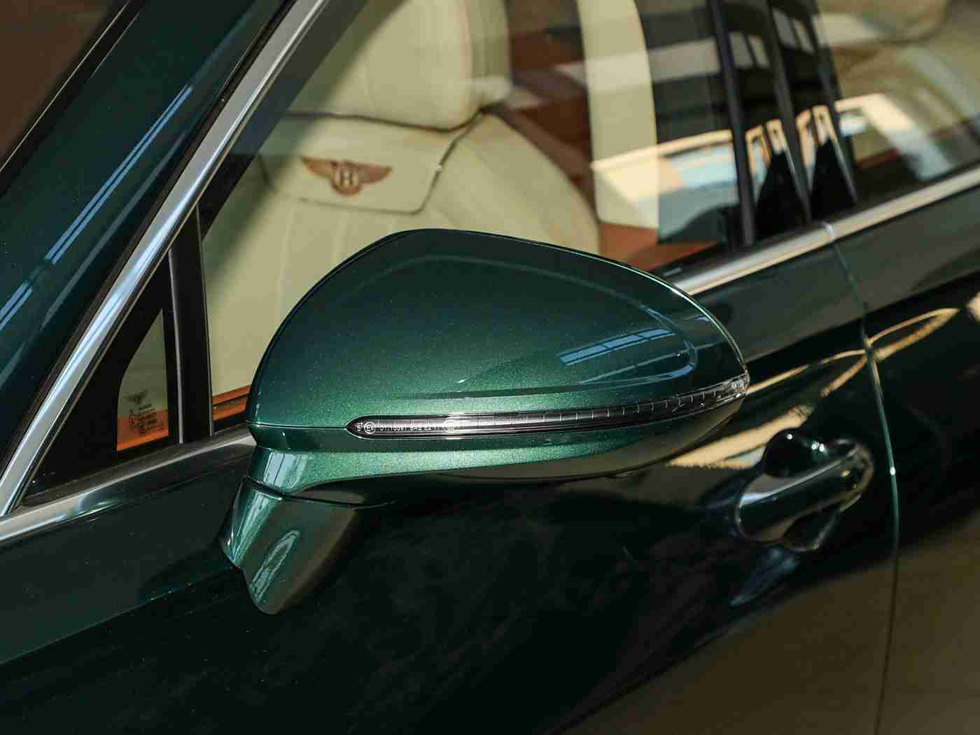 美女搞基app,汽车社交新潮流,"美女搞基"引关注,车迷狂欢天地探秘-1