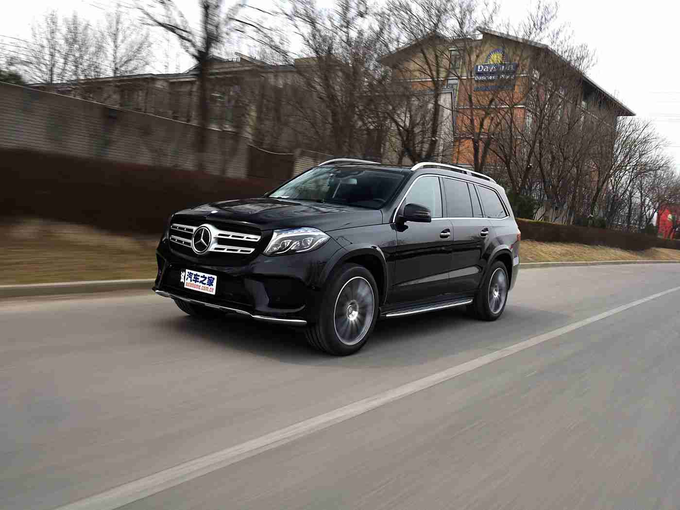 好 色 视 频TV,新能源汽车惊艳亮相，引领潮流，性能卓越，智能环保，未来已来-4