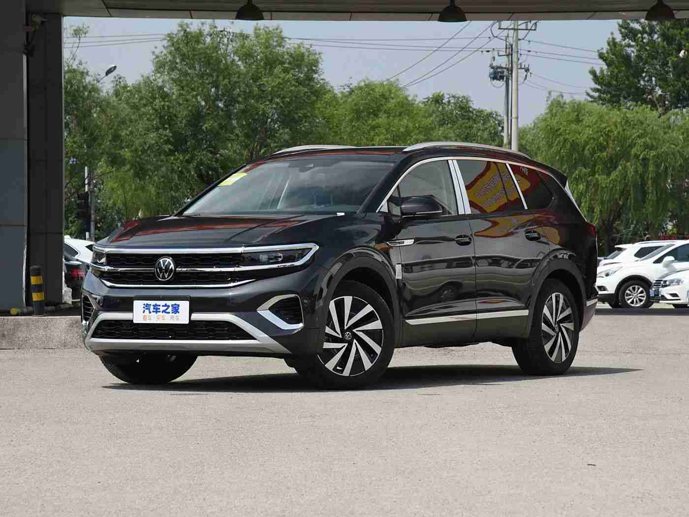 9色PORNY丨首页 入口,新能源汽车盛宴来袭：特斯拉Model Y领衔，比亚迪汉成市场焦点-2