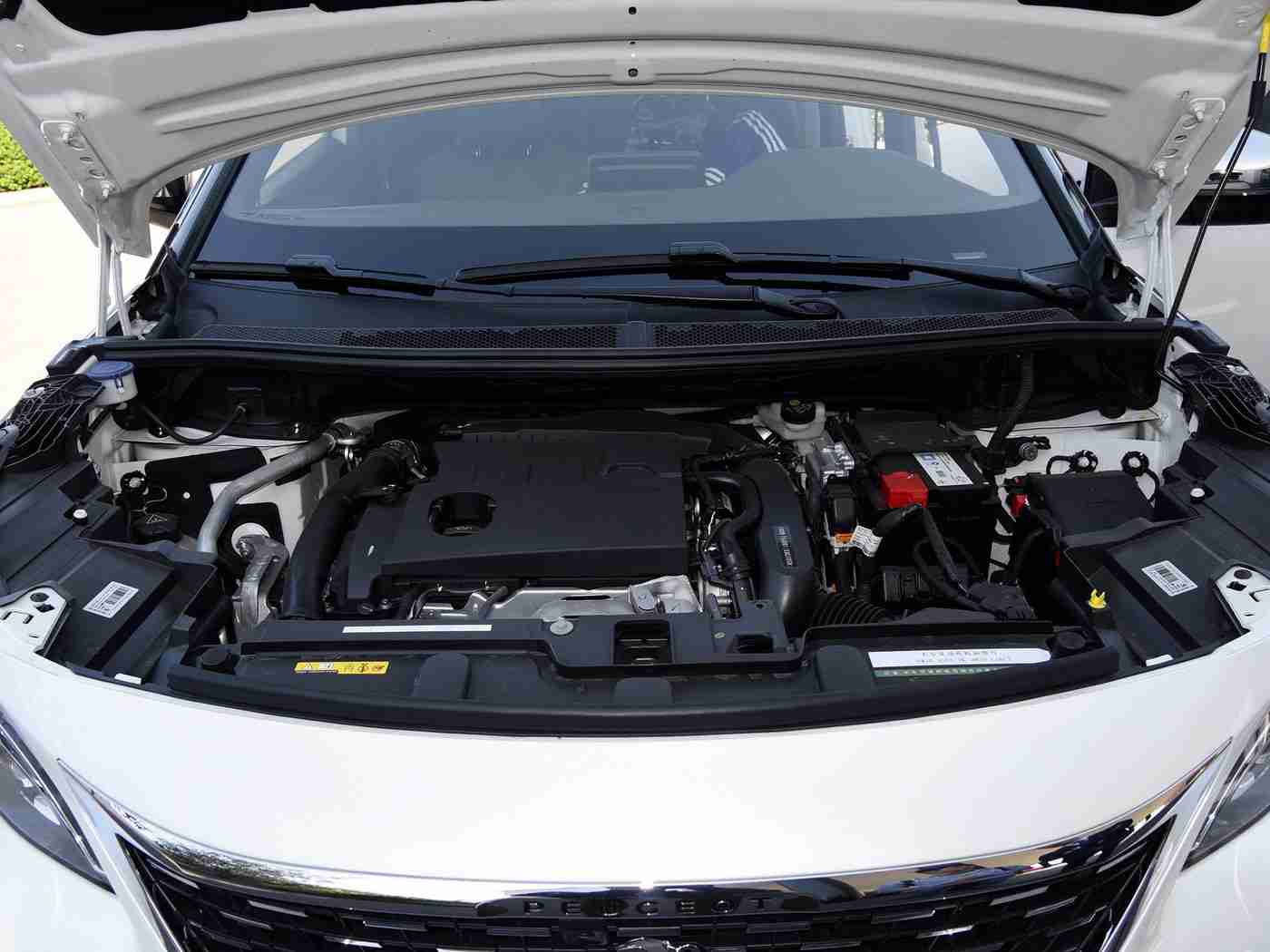 男生女生30分钟,“30分钟驰骋，速度与时尚并重：全新车型引领年轻出行新潮流”-2