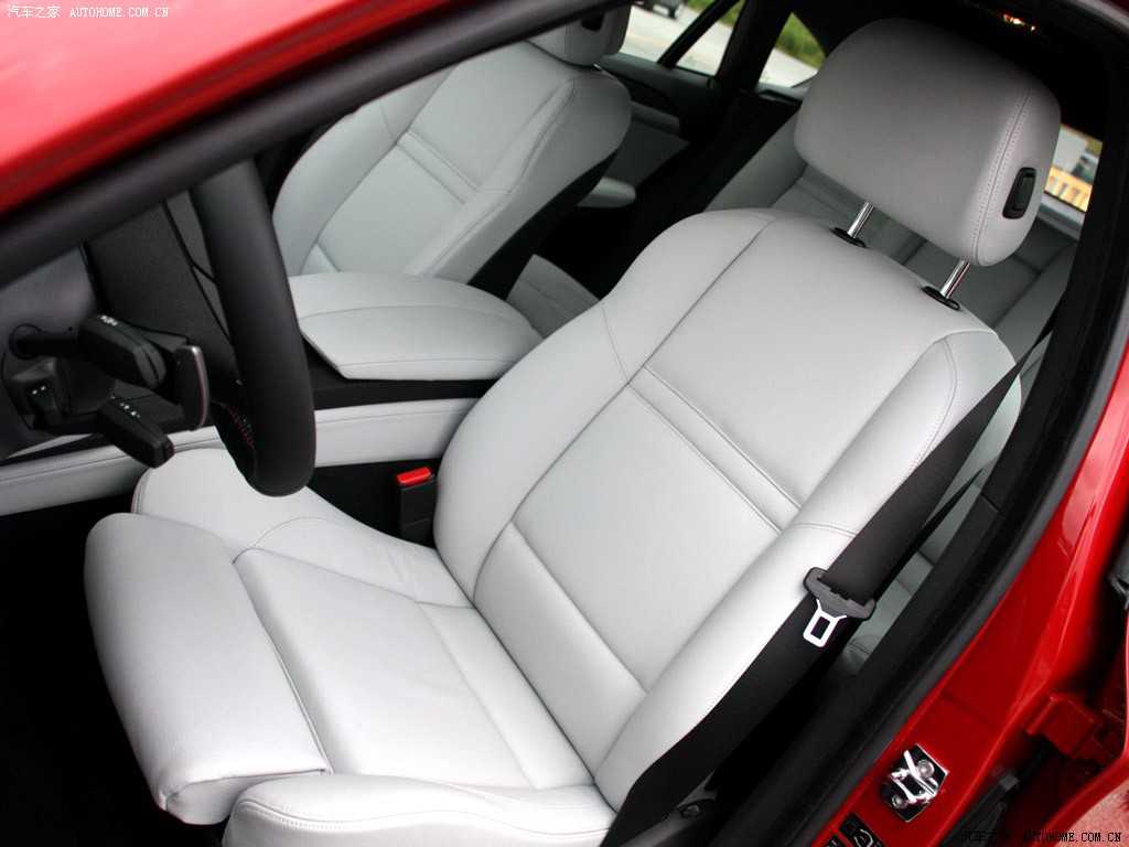 体育生打飞机,“激情驾驭,智控未来——新锐运动轿车,速度与智能的完美融合”-3