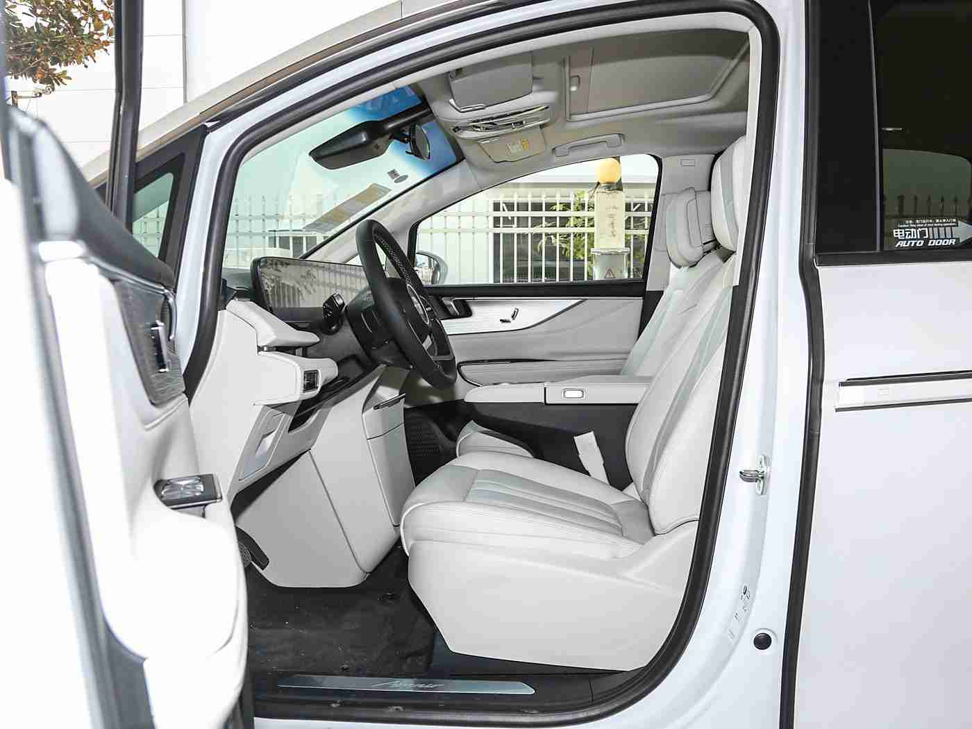 a在线,科技浪潮下，“a在线”赋能未来汽车：智能驾驶、车联网引领行业变革新篇章-3