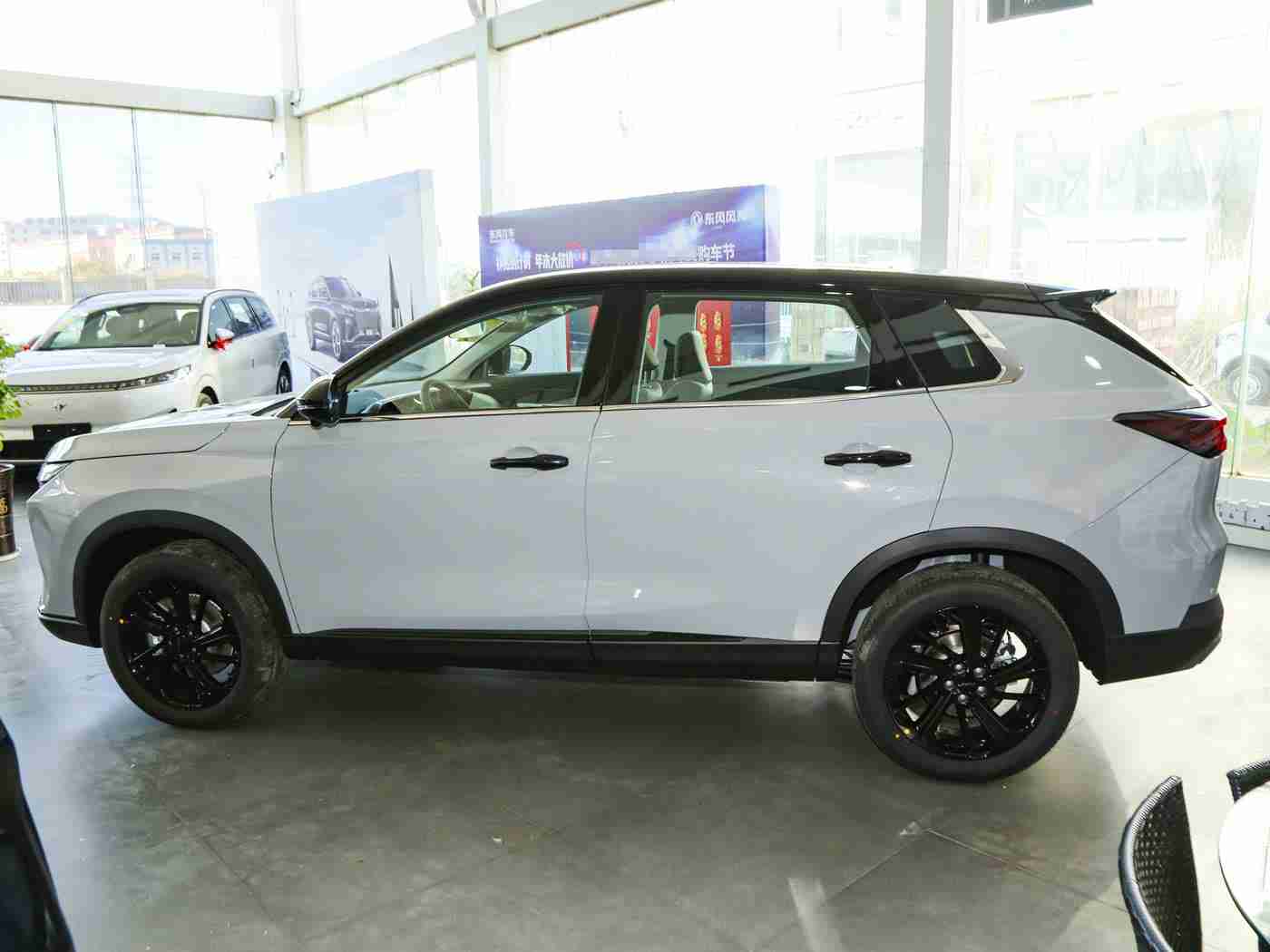 38.57隐藏人口,未来科技引领,红桃车型创新设计定义汽车新纪元-2