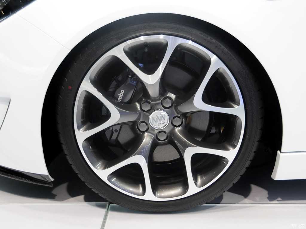 肏屄软件,智能驾驶新篇章：革命性辅助系统助力安全高效出行-4