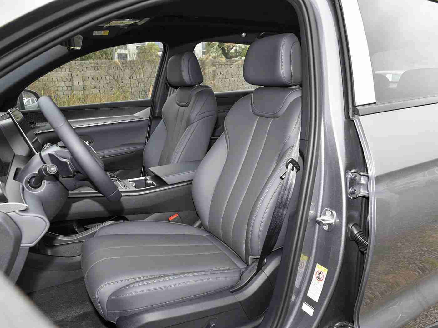 黄色软件免费下载3.0,汽车驾驶新体验：智能导航、车况监控，免费软件助力行车安全-3