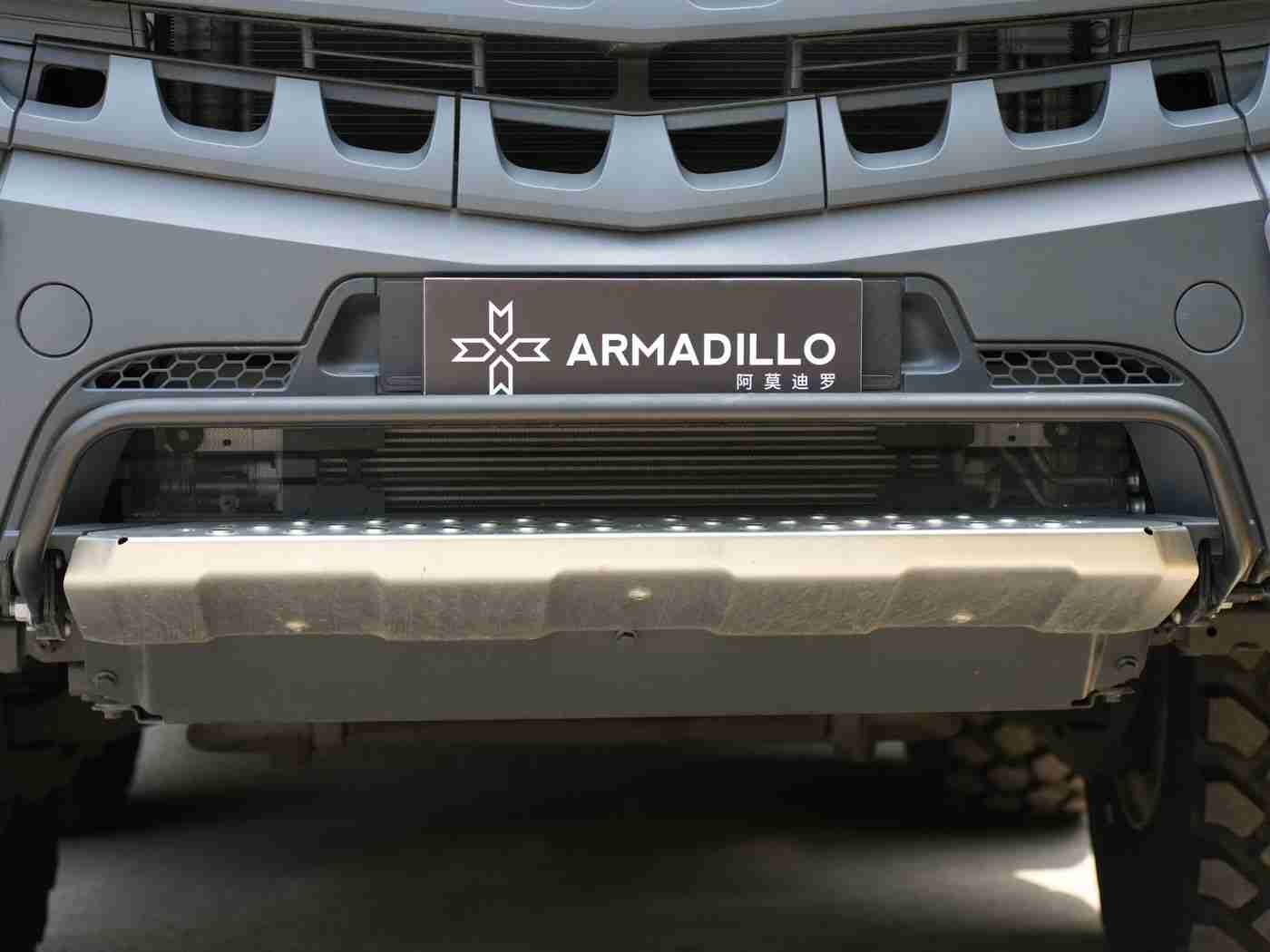 男按摩师揉我奶头和花蒂,“智能座椅创新来袭：独特按摩功能引领汽车舒适新潮流，体验前所未有的驾驶舒适度”-1