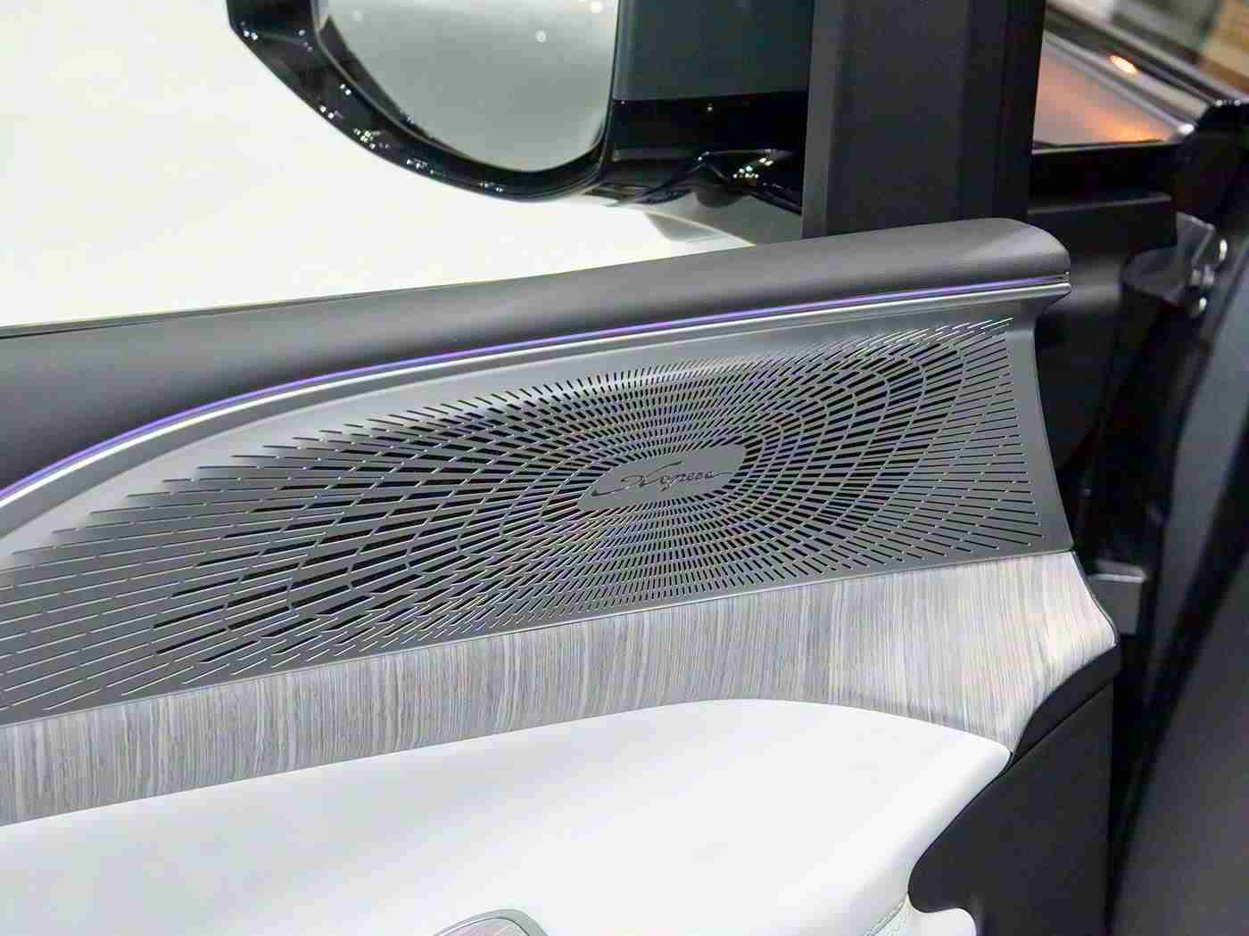 机对机的应用大全2025,未来汽车革命：自动驾驶、车联网助力出行体验革新-3