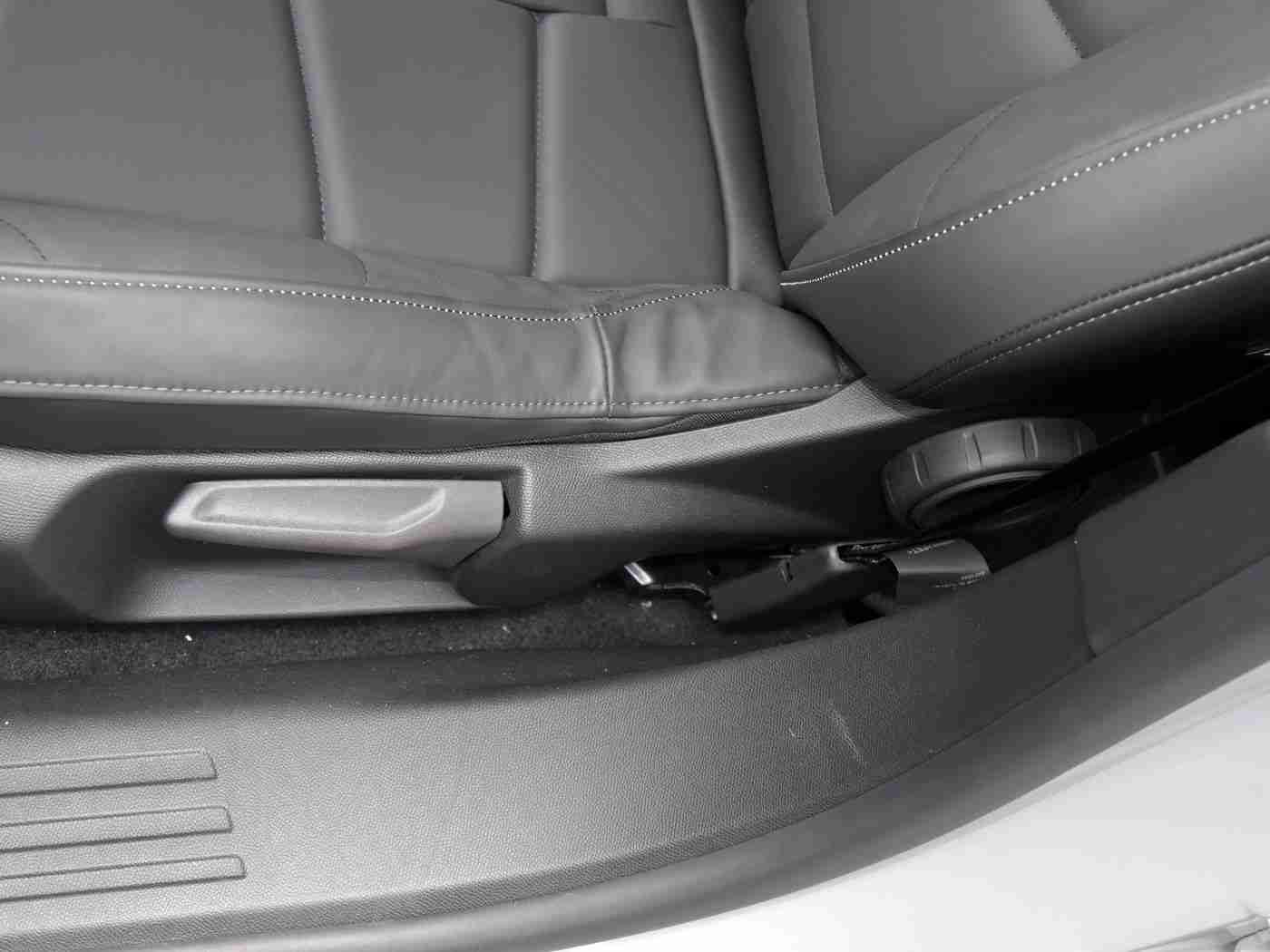 男人桶女人软件,“智能服务显人性，绿色出行安全行——创新汽车软件引领用车新体验”-3