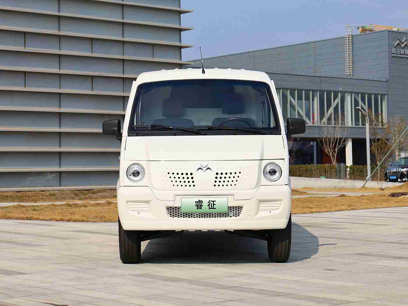 色九九,色彩盛宴，智领未来，环保先锋，驾驭非凡-2