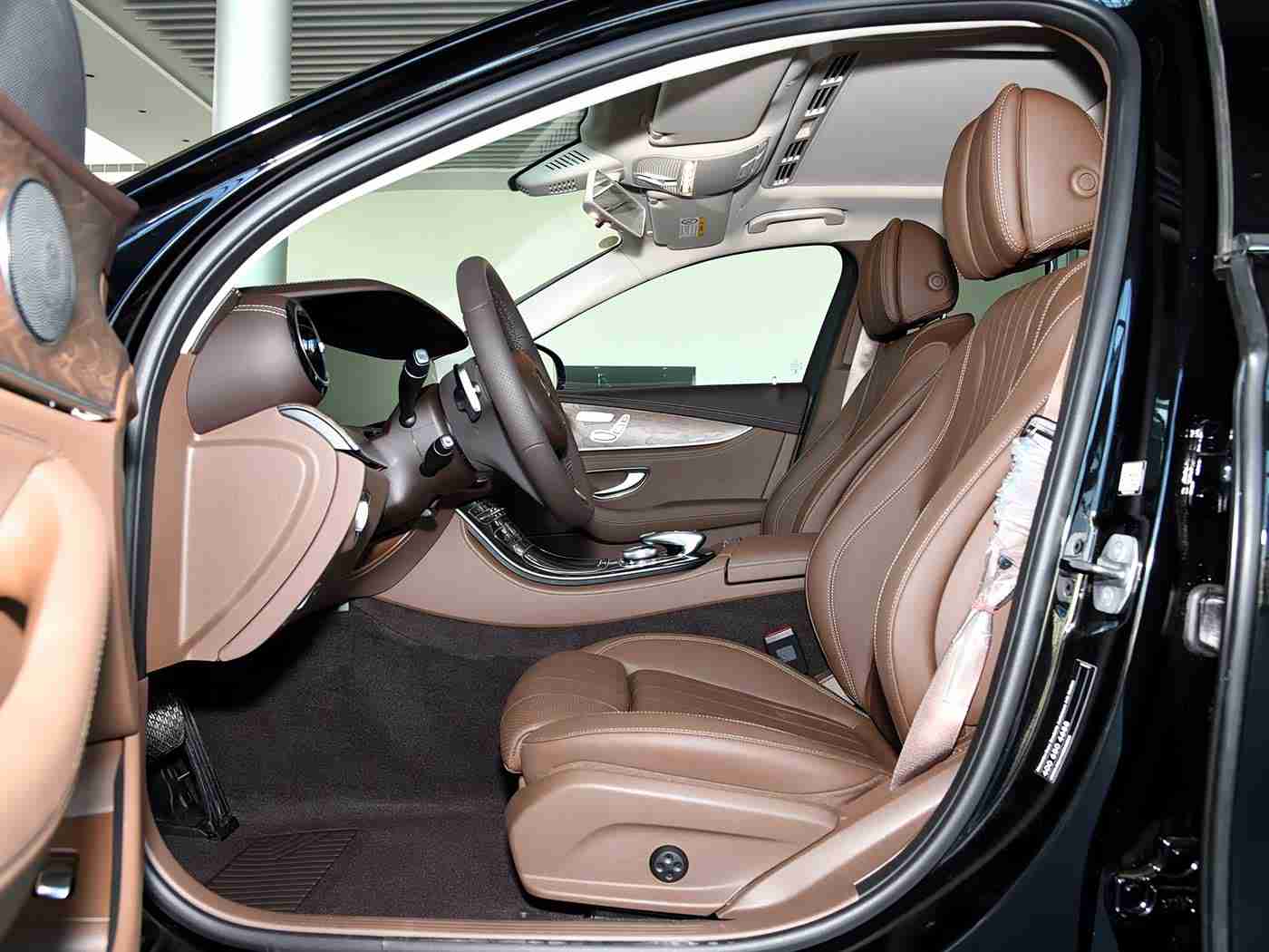 亚洲一卡,“动感流线,智控安全,全新SUV引领潮流,10万内惊艳上市!”-1