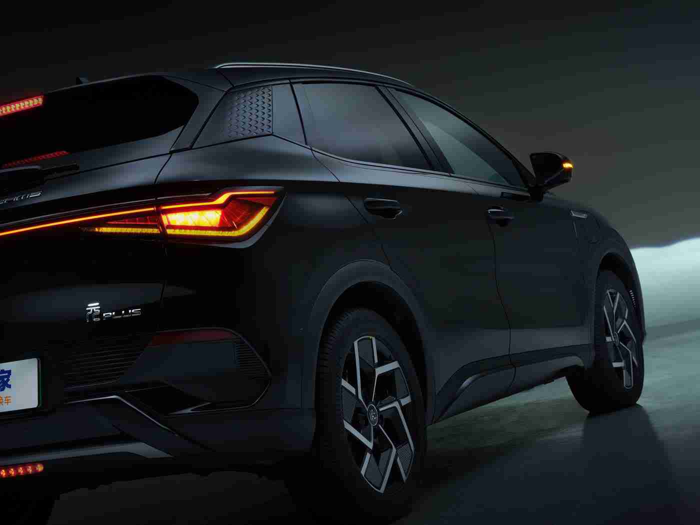 中国AV电影,新能源汽车营销新潮流：创意AV短片助力品牌崛起，汽车行业焕发新活力-4