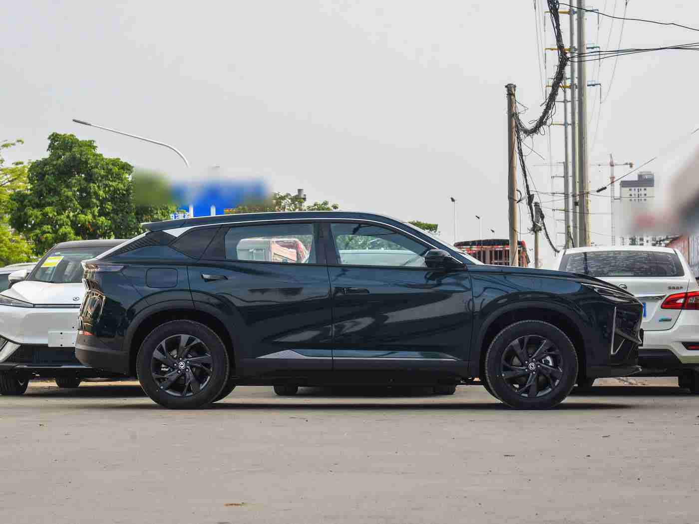 艳女直播APP,智能驾驶揭秘：艳女直播APP打造汽车科技盛宴，引领行业新潮流-2