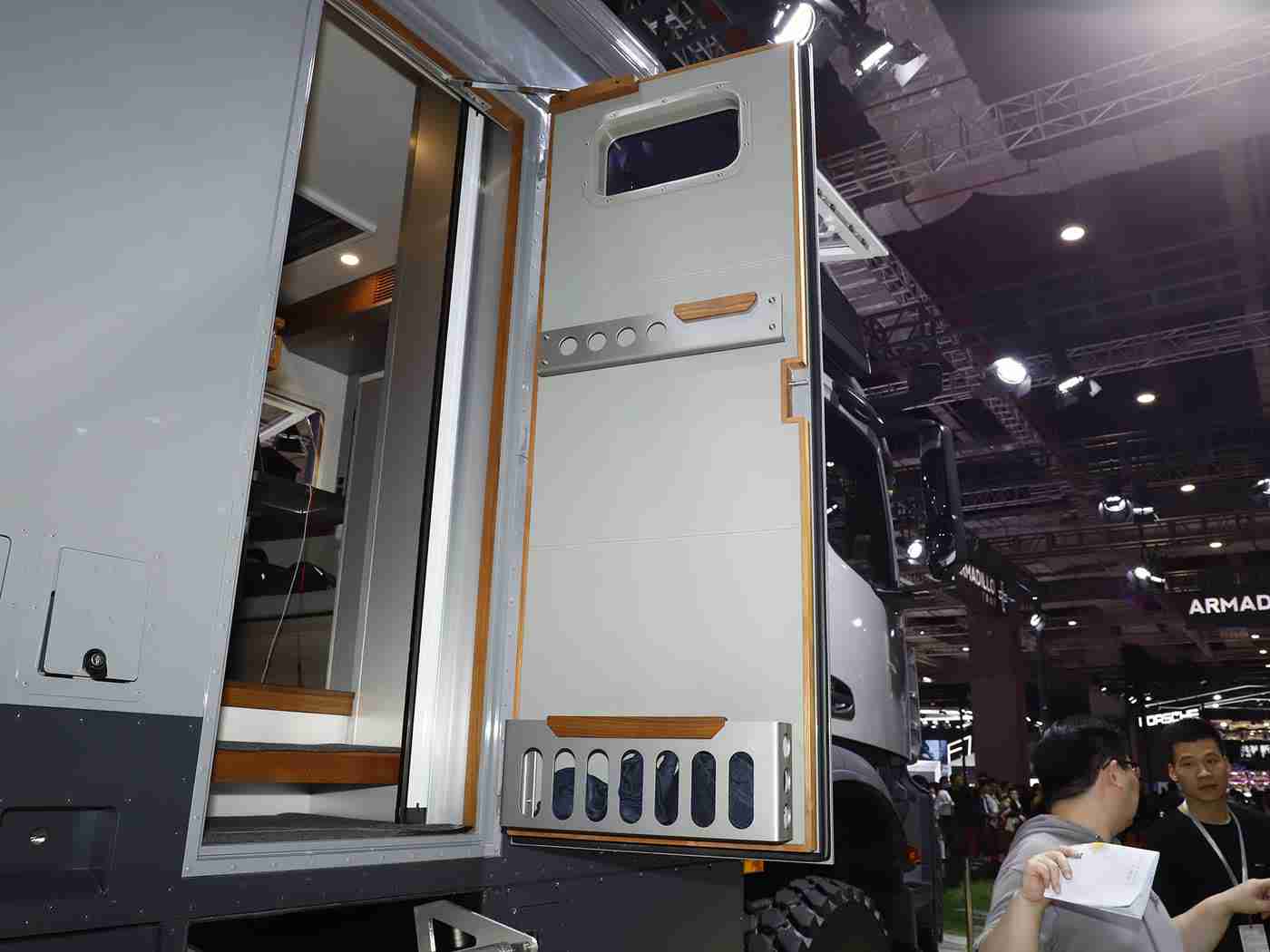 38.57隐藏人口,未来科技引领,红桃车型创新设计定义汽车新纪元-1