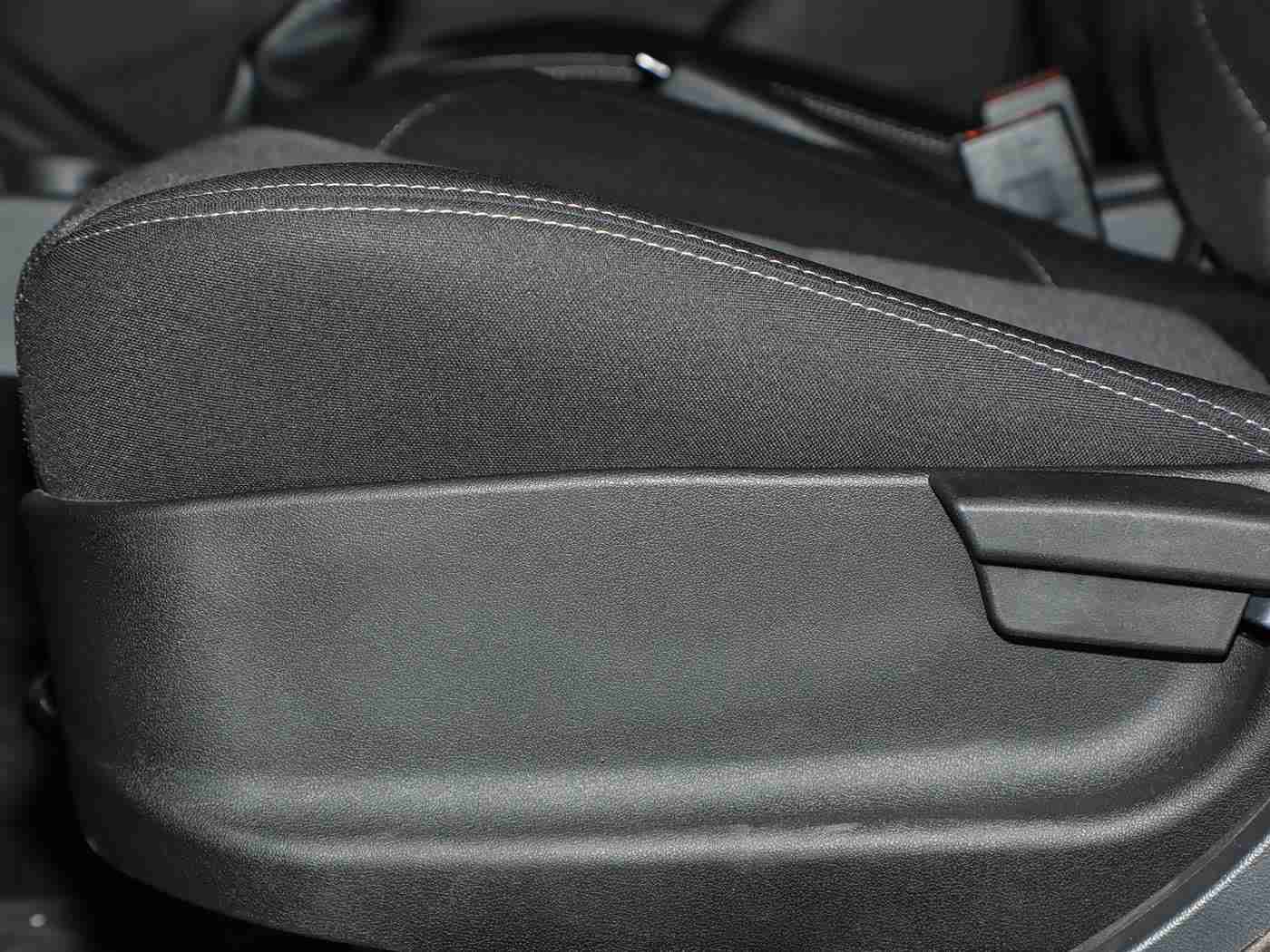 机机对机机手游免费下载版2025,汽车游戏创新引领行业潮流，跨界融合开启营销新篇章-4