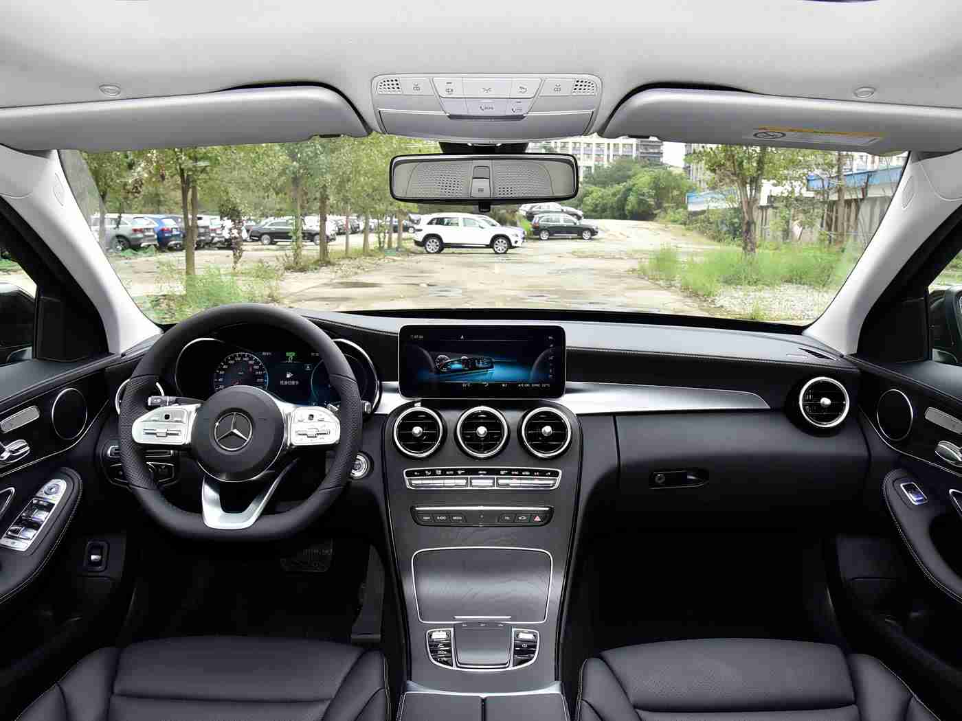 夫妻三人行老婆的心路历程,家庭幸福新选择：揭秘妻子选购汽车的心路历程与智慧-5