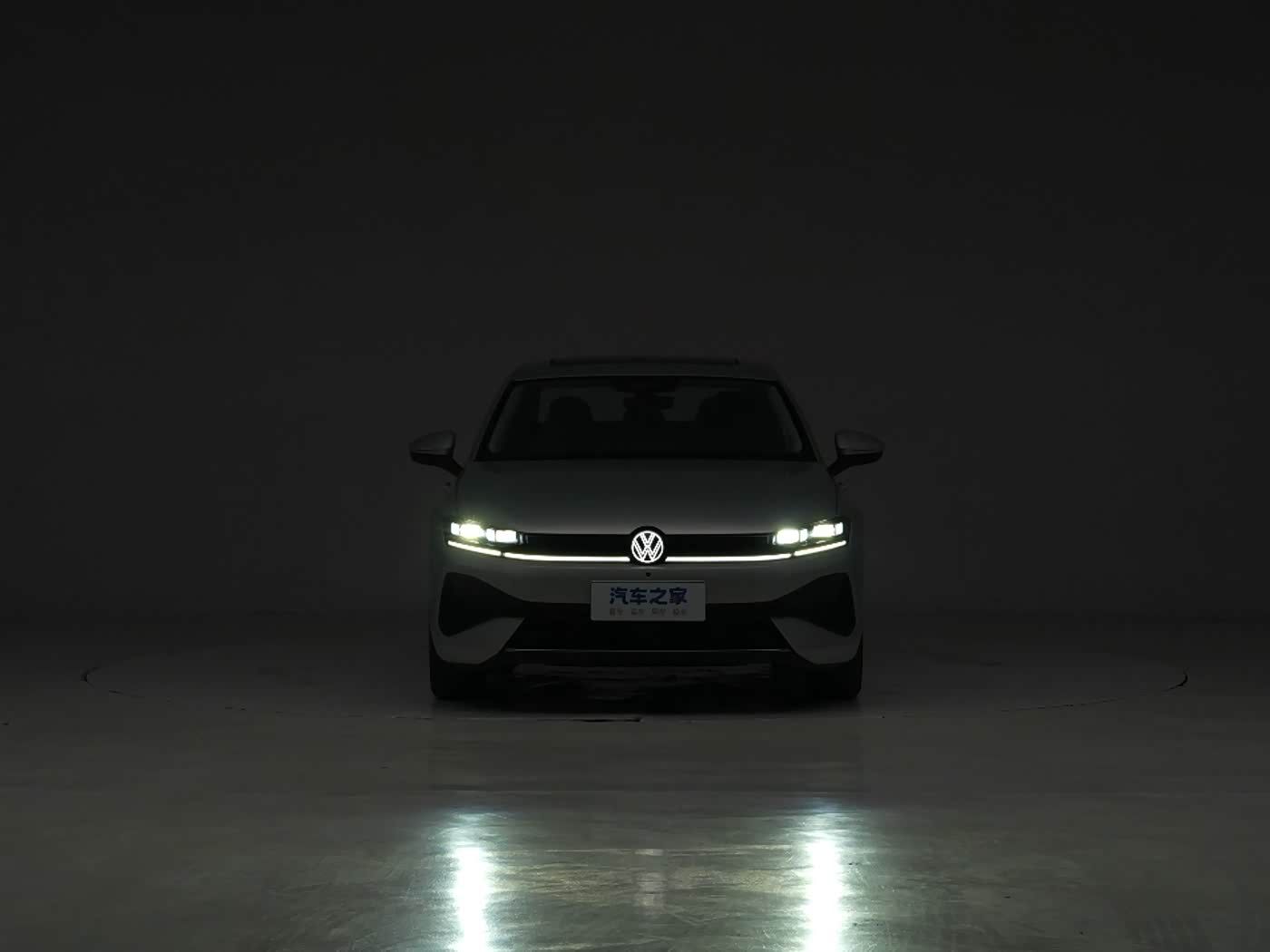 粉色苏州晶体,梦幻粉晶驾驭，都市风尚新篇章-1