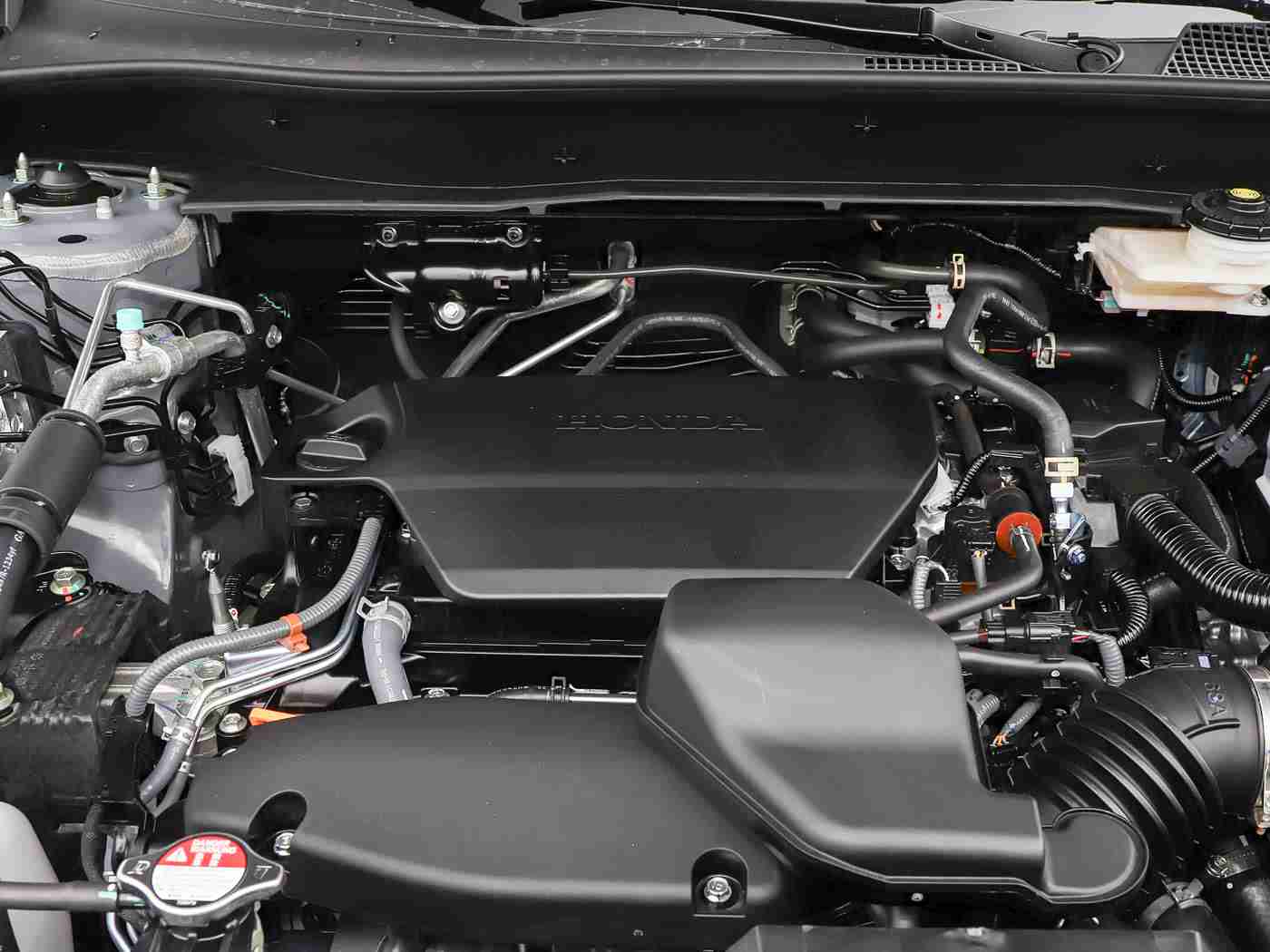 好·色·先·生TV,新锐登场，科技先锋，好色设计引领汽车新潮流-3