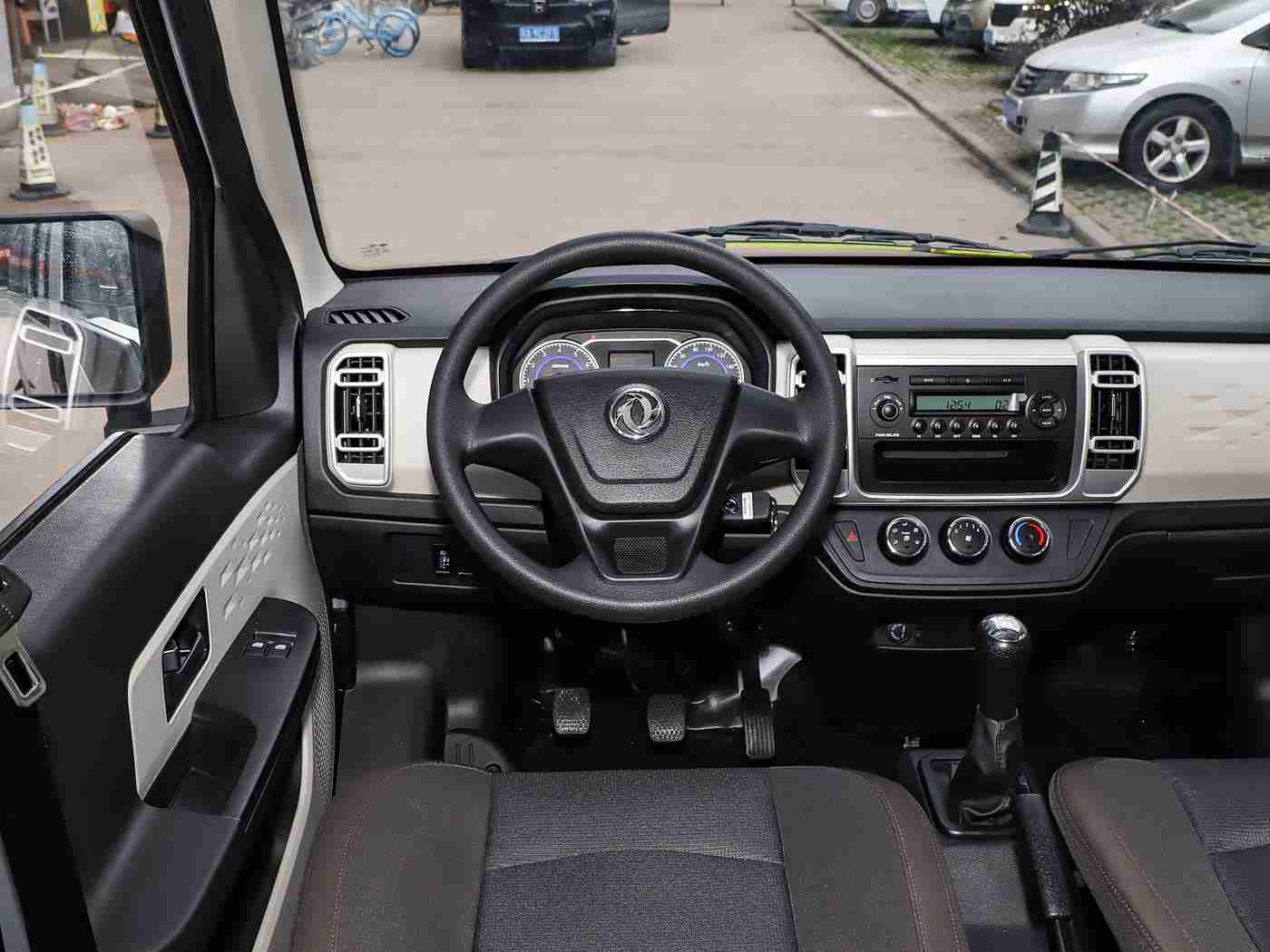 色多多污,汽车市场新宠:色彩斑斓“色多多污”车型引领驾驶新体验-3