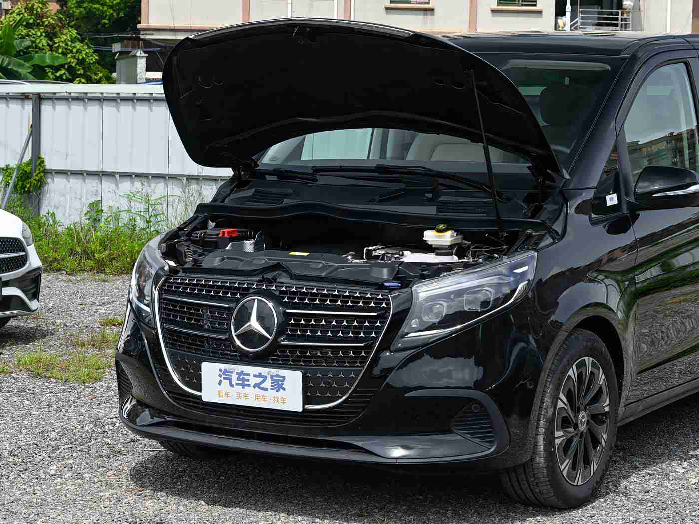 世界上最不全的人1-3纪录,“环保先锋，性能卓越：全新概念汽车引领未来潮流，颠覆传统驾驶体验”-1