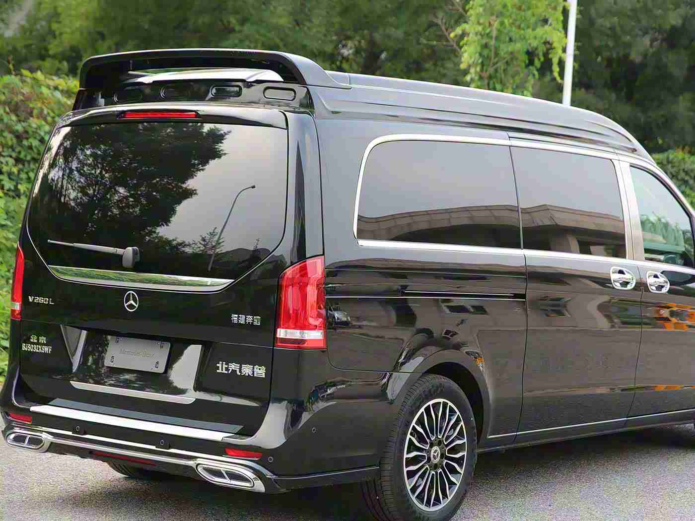 8x8x海外华人,海外华人汽车领域大放异彩，技术创新引领行业发展-2